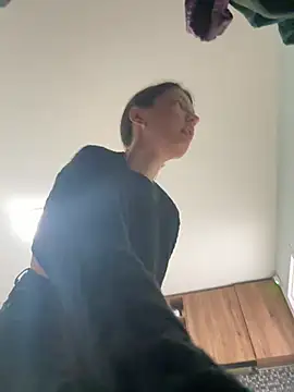 BabeRainbow online show from February 23, 2025, 10:28 am