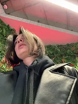 BabeRainbow online show from February 11, 2025, 9:09 am