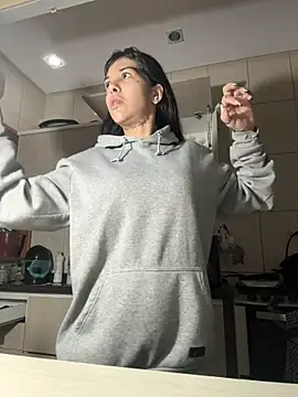 Nikatsu online show from April 14, 2026, 8:19 am