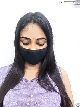 Snapshot of Yours-Bebo chatting on November 12, 2025, 1:15 pm Yours-Bebo online show from November 12, 2025, 1:15 pm