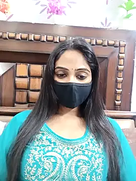 Snapshot of Yours-Bebo chatting on November 11, 2025, 6:36 pm Yours-Bebo online show from November 11, 2025, 6:36 pm