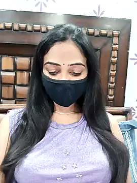 Snapshot of Yours-Bebo chatting on December 5, 2025, 11:42 am Yours-Bebo online show from December 5, 2025, 11:42 am