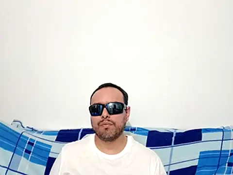 ElSunEagle online show from April 22, 2026, 2:29 am