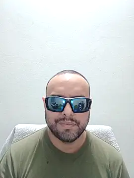 Snapshot of ElSunEagle chatting on May 30, 2026, 2:29 am ElSunEagle online show from May 30, 2026, 2:29 am