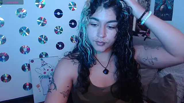 Snapshot of abril666 chatting on October 20, 2025, 3:34 pm abril666 online show from October 20, 2025, 3:34 pm