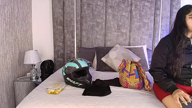 GiselOrtiz online show from March 19, 2026, 10:37 am