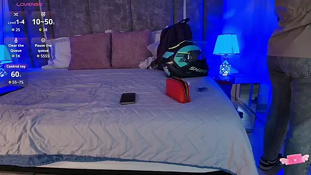 Snapshot of GiselOrtiz chatting on December 3, 2025, 10:36 am GiselOrtiz online show from December 3, 2025, 10:36 am