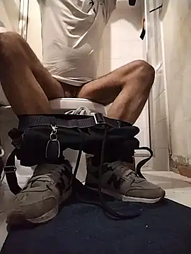 Snapshot of Danielitohot23cm chatting on November 29, 2025, 12:11 am Danielitohot23cm online show from November 29, 2025, 12:11 am