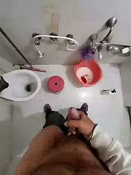 Snapshot of parank2021 chatting on February 8, 2025, 6:33 pm parank2021 online show from February 8, 2025, 6:33 pm