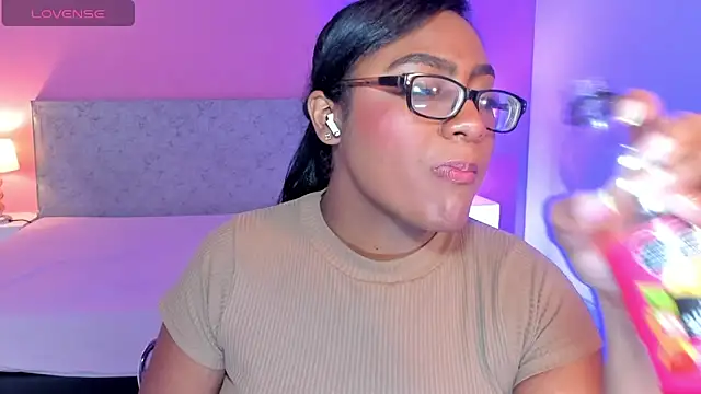 BlakmillerrGilson online show from November 13, 2025, 8:24 pm