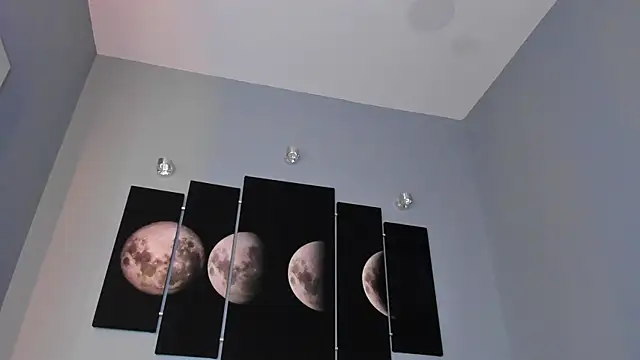 megan woll online show from November 23, 2025, 6:29 pm