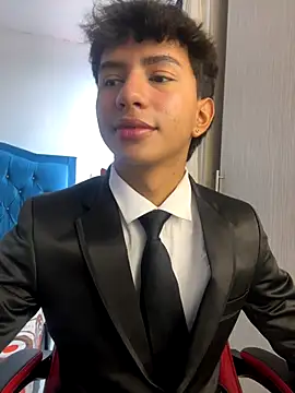 Snapshot of Leonarrrd_01 chatting on November 1, 2025, 9:41 pm Leonarrrd 01 online show from November 1, 2025, 9:41 pm