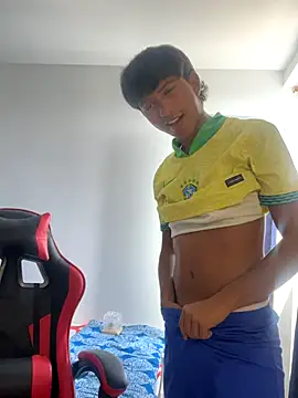 Snapshot of Leonarrrd_01 chatting on November 23, 2025, 4:50 pm Leonarrrd 01 online show from November 23, 2025, 4:50 pm