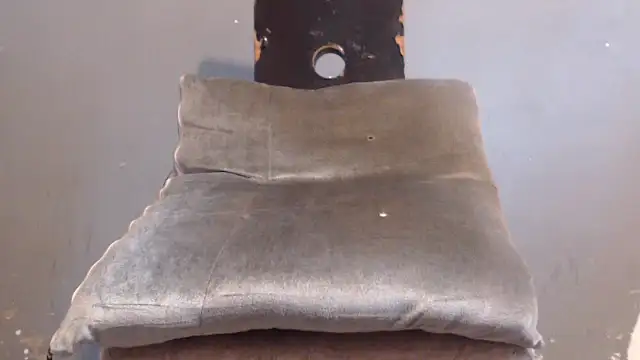 Snapshot of Amazing12inch chatting on November 8, 2025, 1:47 pm Amazing12inch online show from November 8, 2025, 1:47 pm