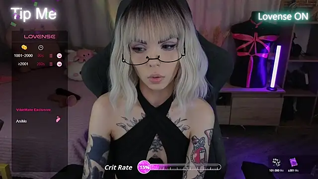 Snapshot of Kerry_Kirk chatting on October 13, 2025, 9:27 pm Kerry Kirk online show from October 13, 2025, 9:27 pm