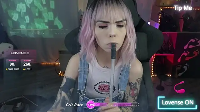 Snapshot of Kerry_Kirk chatting on November 26, 2025, 8:20 pm Kerry Kirk online show from November 26, 2025, 8:20 pm