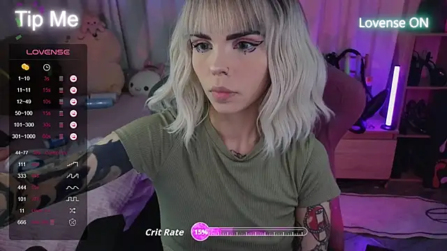 Snapshot of Kerry_Kirk chatting on September 17, 2025, 9:39 pm Kerry Kirk online show from September 17, 2025, 9:39 pm