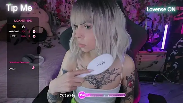 Snapshot of Kerry_Kirk chatting on September 10, 2025, 7:57 pm Kerry Kirk online show from September 10, 2025, 7:57 pm