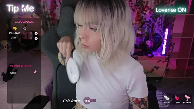 Snapshot of Kerry_Kirk chatting on September 14, 2025, 9:26 pm Kerry Kirk online show from September 14, 2025, 9:26 pm