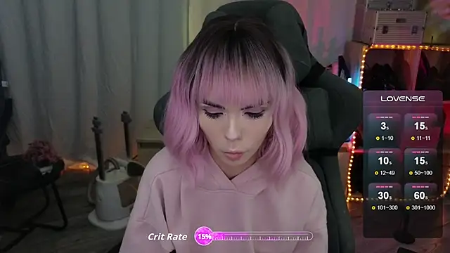 Snapshot of Kerry_Kirk chatting on November 4, 2025, 9:07 pm Kerry Kirk online show from November 4, 2025, 9:07 pm