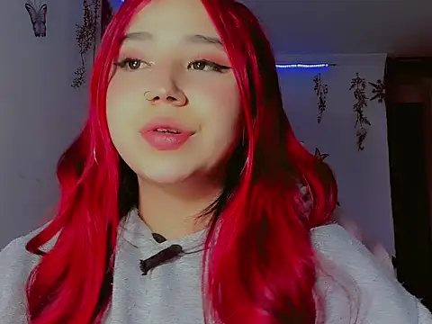 Snapshot of madisonx17 chatting on September 26, 2025, 8:59 pm madisonx17 online show from September 26, 2025, 8:59 pm