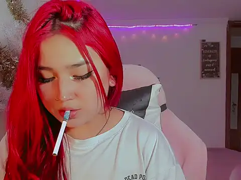 Snapshot of madisonx17 chatting on December 17, 2025, 8:58 pm madisonx17 online show from December 17, 2025, 8:58 pm