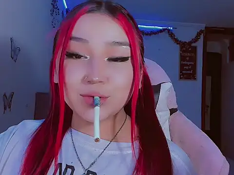 Snapshot of madisonx17 chatting on February 6, 2026, 10:39 pm madisonx17 online show from February 6, 2026, 10:39 pm