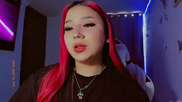 Snapshot of madisonx17 chatting on November 13, 2025, 8:02 pm madisonx17 online show from November 13, 2025, 8:02 pm