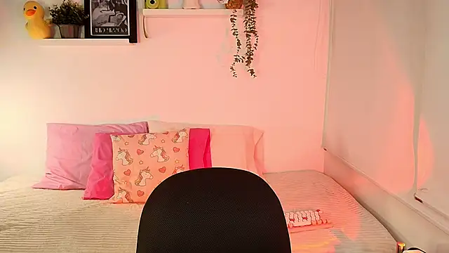 lilyy evanss online show from November 26, 2025, 11:38 pm