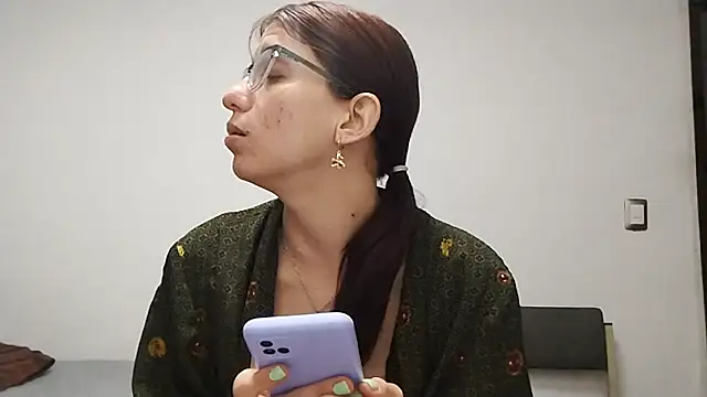 Luna-e-Franco1 online show from December 17, 2025, 12:15 am