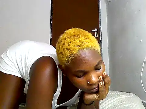 SexyKimberly23 online show from October 21, 2025, 7:35 pm