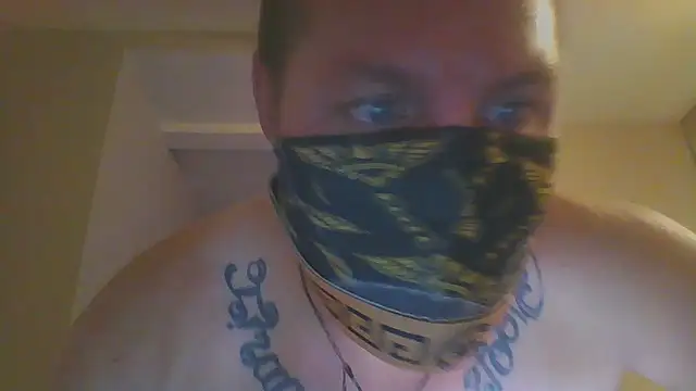 Snapshot of Buddy_Cuck chatting on December 2, 2025, 1:35 pm Buddy Cuck online show from December 2, 2025, 1:35 pm