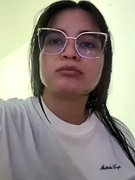 Snapshot of CamilaSofiia chatting on December 17, 2025, 12:26 am CamilaSofiia online show from December 17, 2025, 12:26 am