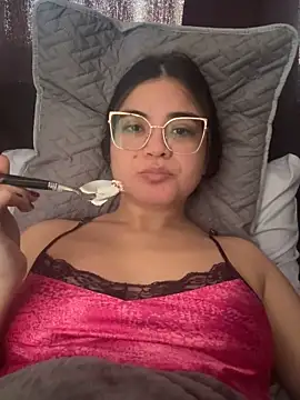 Snapshot of CamilaSofiia chatting on October 1, 2025, 5:17 pm CamilaSofiia online show from October 1, 2025, 5:17 pm