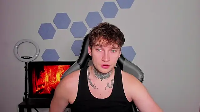 Snapshot of Chris_Tyson chatting on October 24, 2025, 9:36 pm Chris Tyson online show from October 24, 2025, 9:36 pm