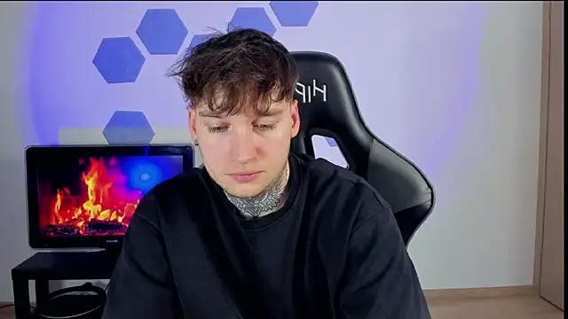 Snapshot of Chris_Tyson chatting on March 1, 2025, 1:43 am Chris Tyson online show from March 1, 2025, 1:43 am