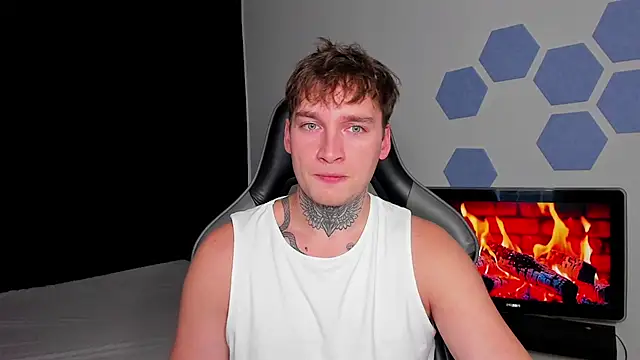 Snapshot of Chris_Tyson chatting on September 18, 2025, 1:52 am Chris Tyson online show from September 18, 2025, 1:52 am