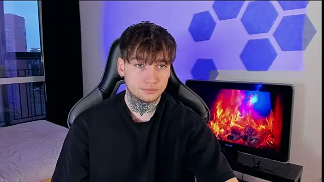 Snapshot of Chris_Tyson chatting on March 22, 2025, 1:43 am Chris Tyson online show from March 22, 2025, 1:43 am