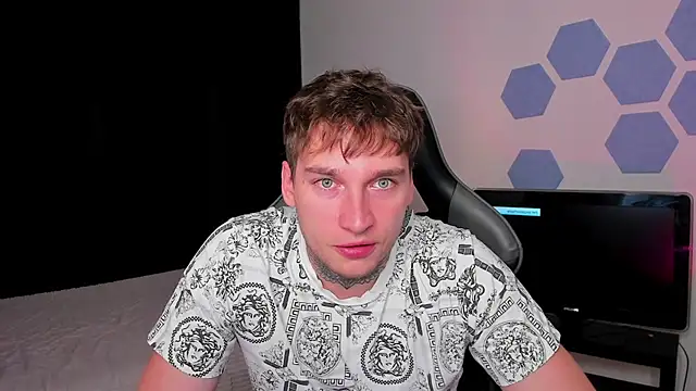 Snapshot of Chris_Tyson chatting on September 14, 2025, 1:28 am Chris Tyson online show from September 14, 2025, 1:28 am