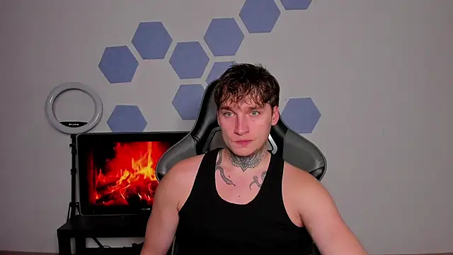 Snapshot of Chris_Tyson chatting on October 22, 2025, 9:24 pm Chris Tyson online show from October 22, 2025, 9:24 pm