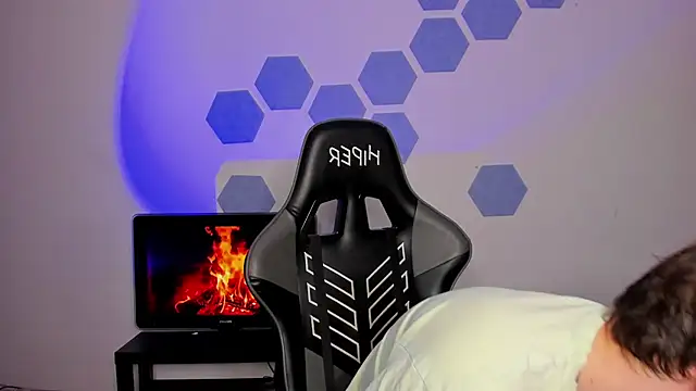 Snapshot of Chris_Tyson chatting on November 12, 2025, 7:34 am Chris Tyson online show from November 12, 2025, 7:34 am