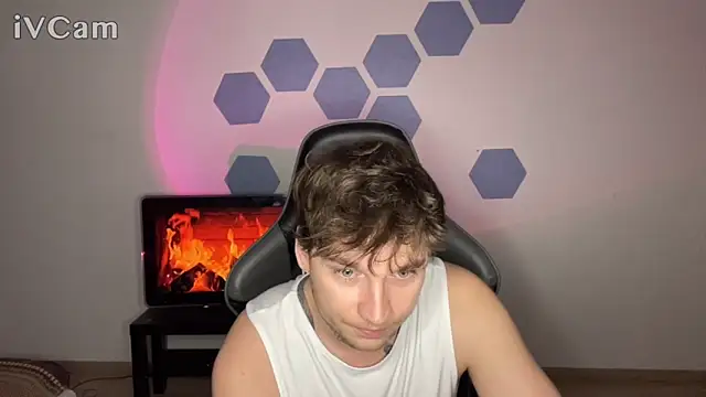 Snapshot of Chris_Tyson chatting on November 21, 2025, 11:15 pm Chris Tyson online show from November 21, 2025, 11:15 pm