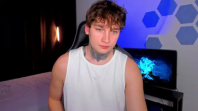 Snapshot of Chris_Tyson chatting on November 23, 2025, 8:30 pm Chris Tyson online show from November 23, 2025, 8:30 pm