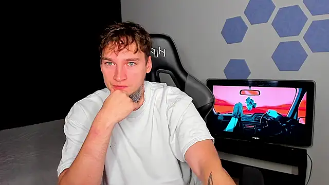 Snapshot of Chris_Tyson chatting on September 19, 2025, 1:09 am Chris Tyson online show from September 19, 2025, 1:09 am