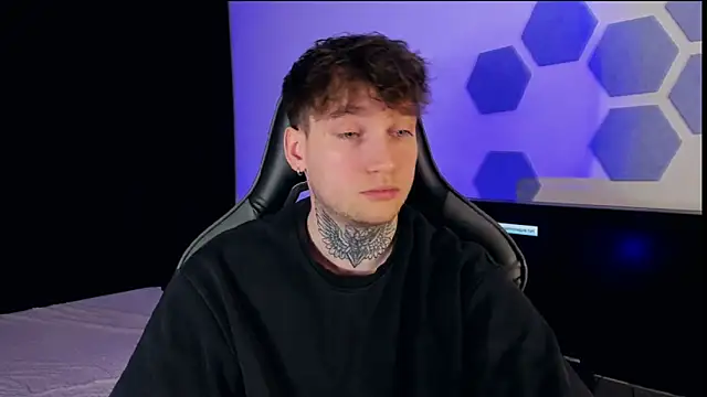 Snapshot of Chris_Tyson chatting on March 19, 2025, 1:21 am Chris Tyson online show from March 19, 2025, 1:21 am