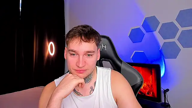 Snapshot of Chris_Tyson chatting on November 29, 2025, 8:25 am Chris Tyson online show from November 29, 2025, 8:25 am