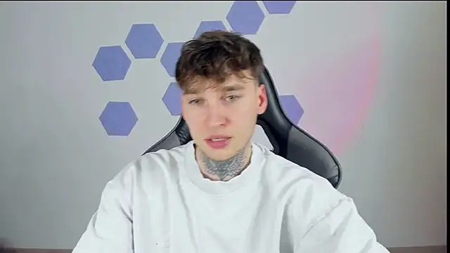 Snapshot of Chris_Tyson chatting on February 26, 2025, 9:20 pm Chris Tyson online show from February 26, 2025, 9:20 pm