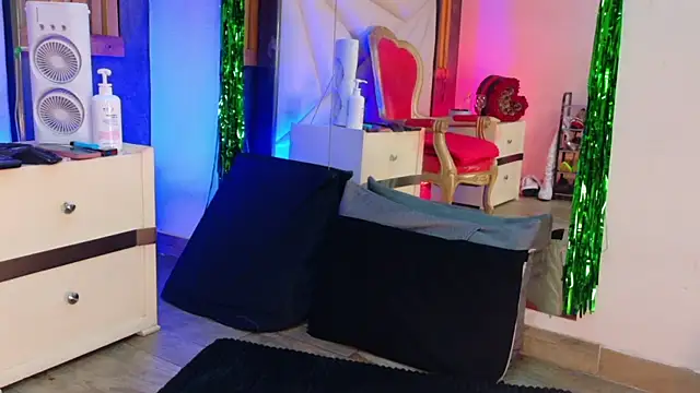 LilyyBigAss online show from April 7, 2026, 11:56 am