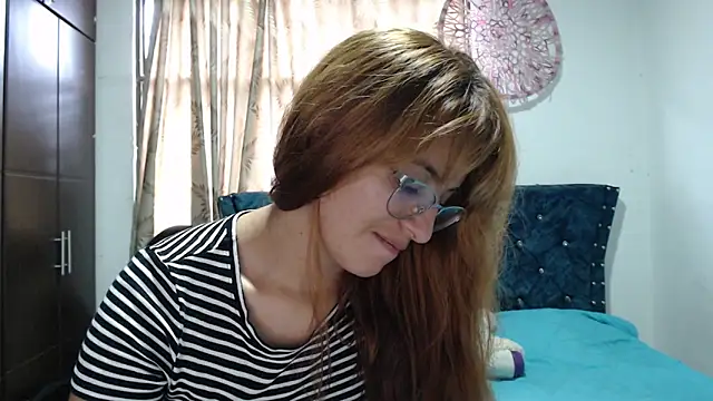 Kate lorens9 online show from March 10, 2026, 12:53 pm