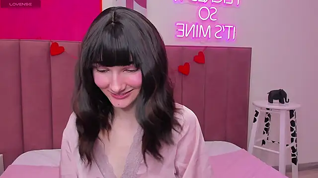 Snapshot of Lili_flowerr chatting on March 22, 2025, 10:06 am Lili flowerr online show from March 22, 2025, 10:06 am